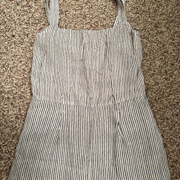 American Eagle Jumpsuit - Picture 3 of 6